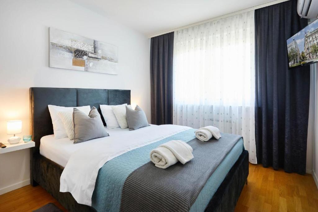 Apartment Madral Загреб Екстер'єр фото
